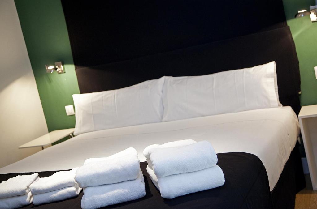 Metropol Rooms Madrid Room photo